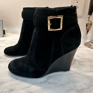 Tory Burch Black Suede “Deanna” Booties mint condition